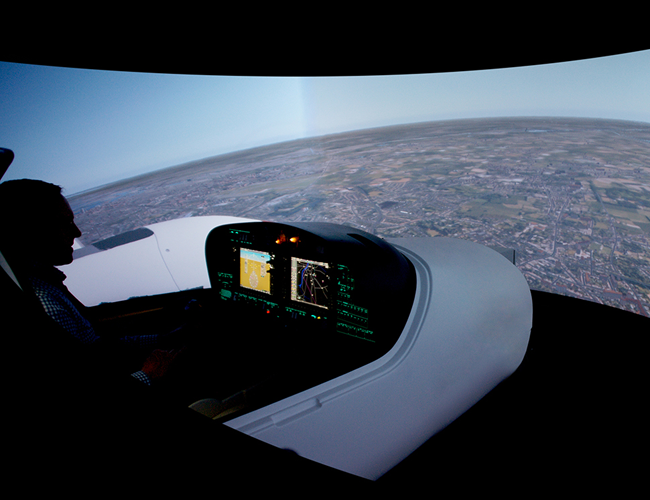 Advanced Flight Simulators: Cutting-Edge Devices for Training